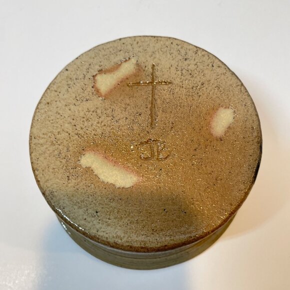 Handcrafted Beaumont Pottery from Maine Crock Blue & Beige Glaze - Picture 3 of 7